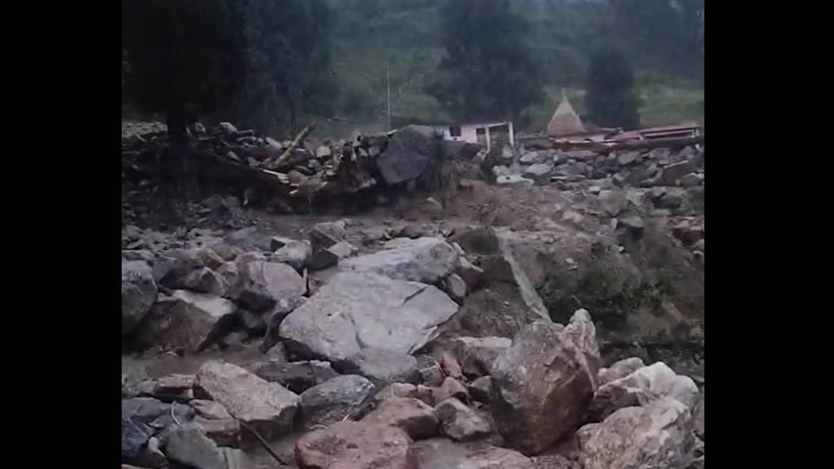 https://www.jagranimages.com/images/newimg/29082025/29_08_2025-tehri_24028693_8273874.jpg