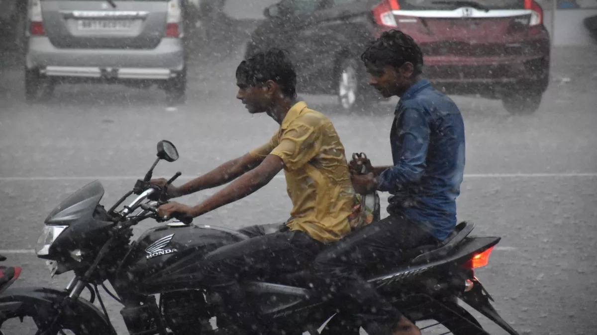 Bihar Weather: बारिश ने मौसम को बनाया कूल, अभी एक सप्ताह क्लाउडी वेदर रह सकता है फुल