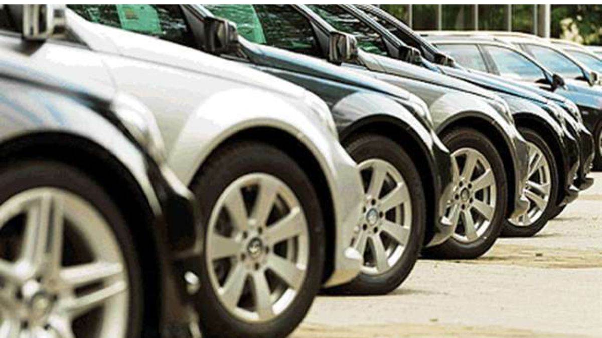 https://www.jagranimages.com/images/newimg/29092022/29_09_2022-car_sale_2_23107277.jpg
