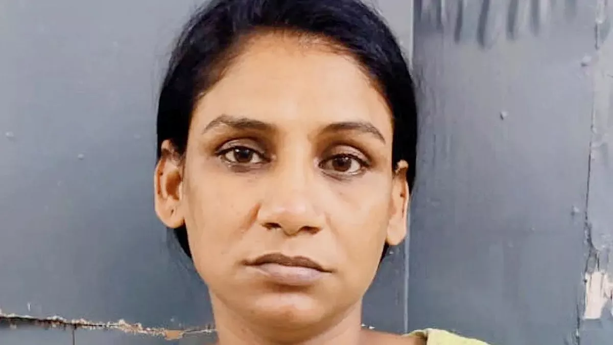 Maharashtra: पुलिस ने तीन बहनों के गिरोह का किया पर्दाफाश, माेबाइल से लेकर गहने चुराने में थीं माहिर