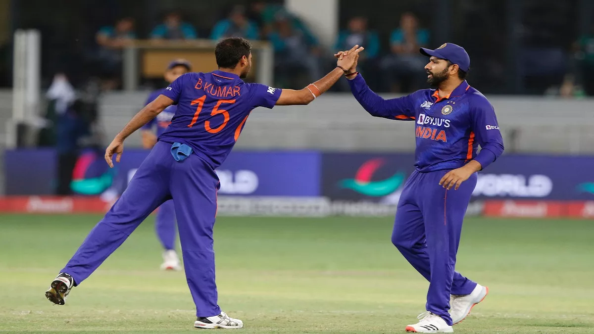 विपक्षी टीमों के पुछल्ले बल्लेबाज को आउट करने में भारतीय तेज गेंदबाजों को हो रही है परेशानी।
