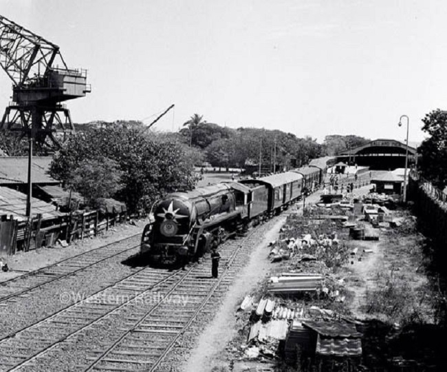 Frontier Train Frontier Mail Train : India’s first train, ‘Golden Temple Mail ...