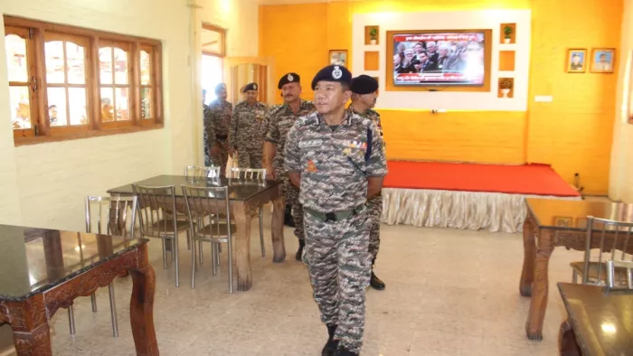 CRPF महानिदेशक ने लिया कश्मीर में ऑपरेशनल तैयारियों का लिया जायजा