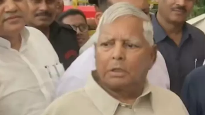 ठाकुर विवाद लालू यादव ने आनंद मोहन को सुनाई खरी-खोटी। फाइल फोटो