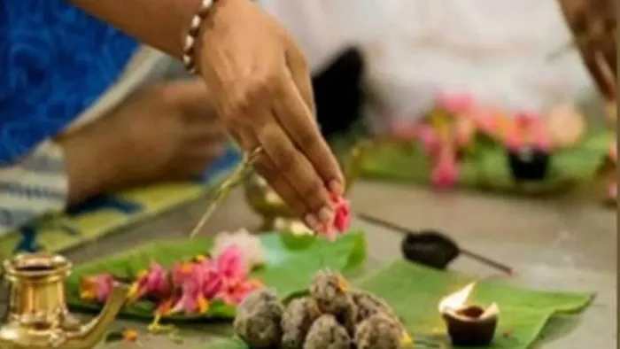 Pitru Paksha 2023: पूर्वजों के प्रति श्रद्धा का प्रतीक श्राद्ध पक्ष आज से शुरू