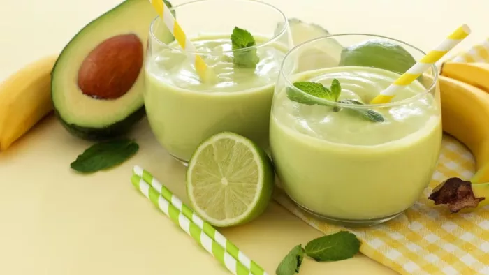 Healthy Smoothies: PCOS को कंट्रोल करने में मदद करेंगी ये स्मूदीज