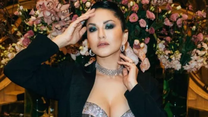 Sunny Leone अदाओं पर लट्टू हुए फैंस। Photo Credit- Social Media