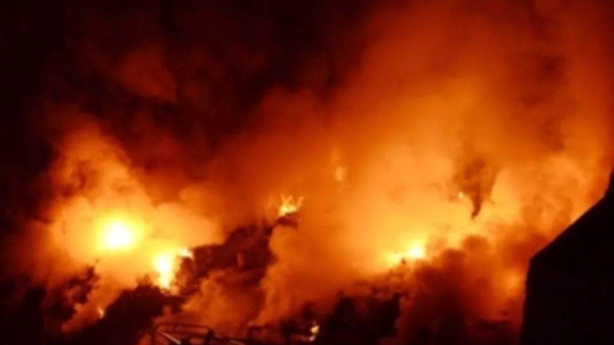 https://www.jagranimages.com/images/newimg/29092024/29_09_2024-fire_scene_23806559.jpg