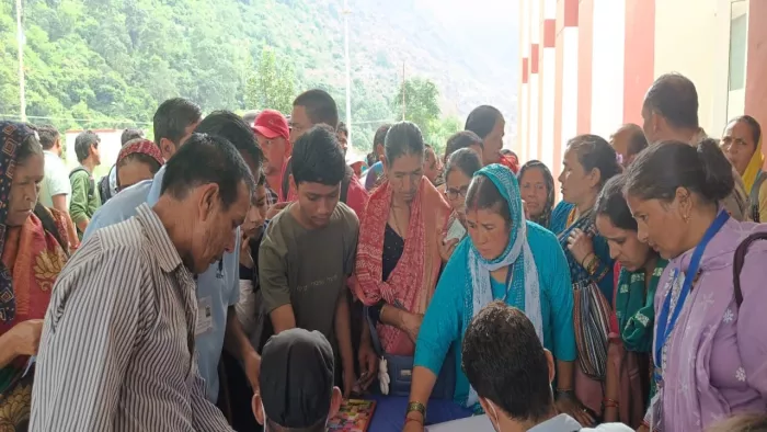 सिमली बेस चिकित्सालय में स्वास्थ्य शिविर में 691 राेगियों को चिकित्सकों ने दिया परामर्श