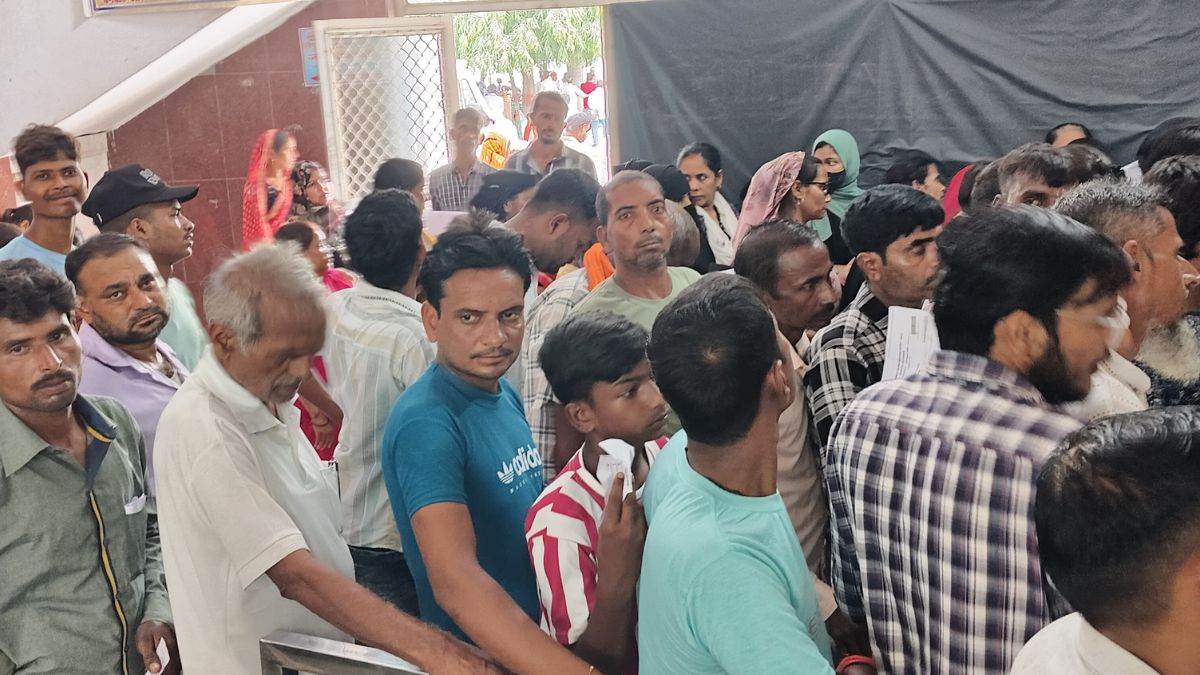 long wait times at district hospital opd cause patient and caregiver distress in barabanki