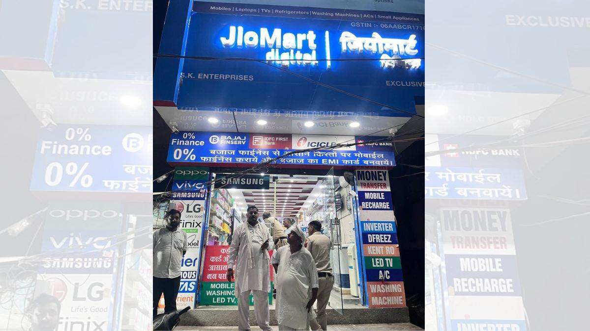 ncr gurugram shorum sanchalak targeted in life threatening firing