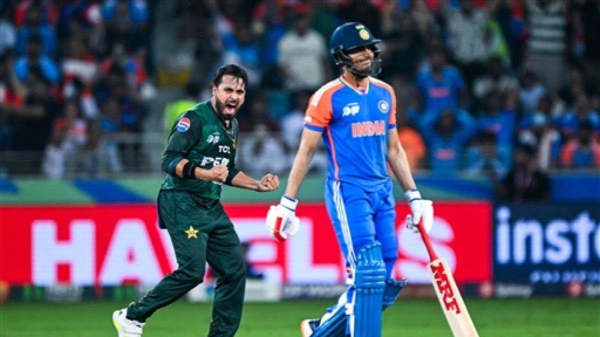 sunil gavaskar comment on indian team batting ind vs pak asia cup2025