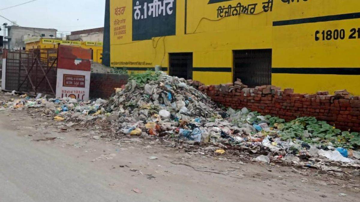 sanitation workers on strike in muktsar garbage not collected in the city for two days increasing problems due to piles of garbage