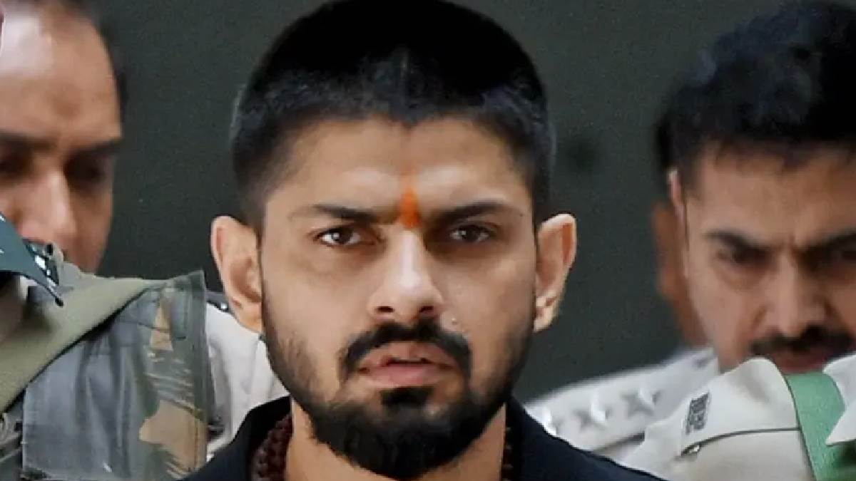 35 cases 100 crore rupees extortion money and 700 shooters in india lawrence gang declared terrorist in canada journey from student to gangster