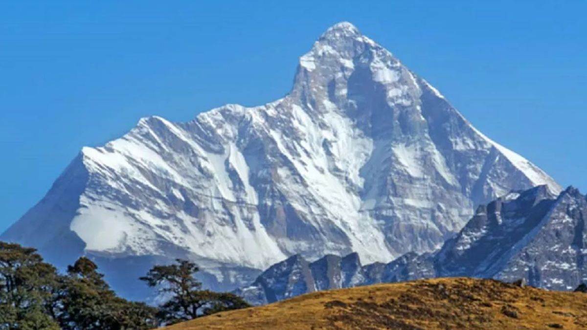 nanda devi peak mountaineering obstacles and eco tourism push in dehradun