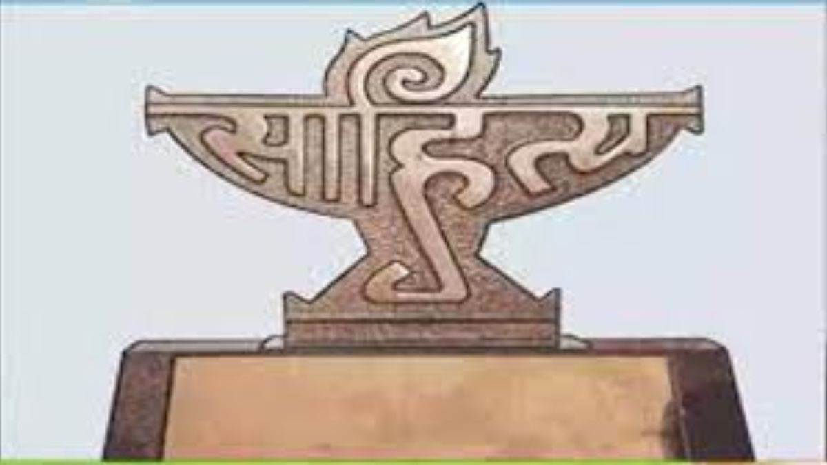pauris narendra kathait ranks among worlds top 100 hindi litterateurs