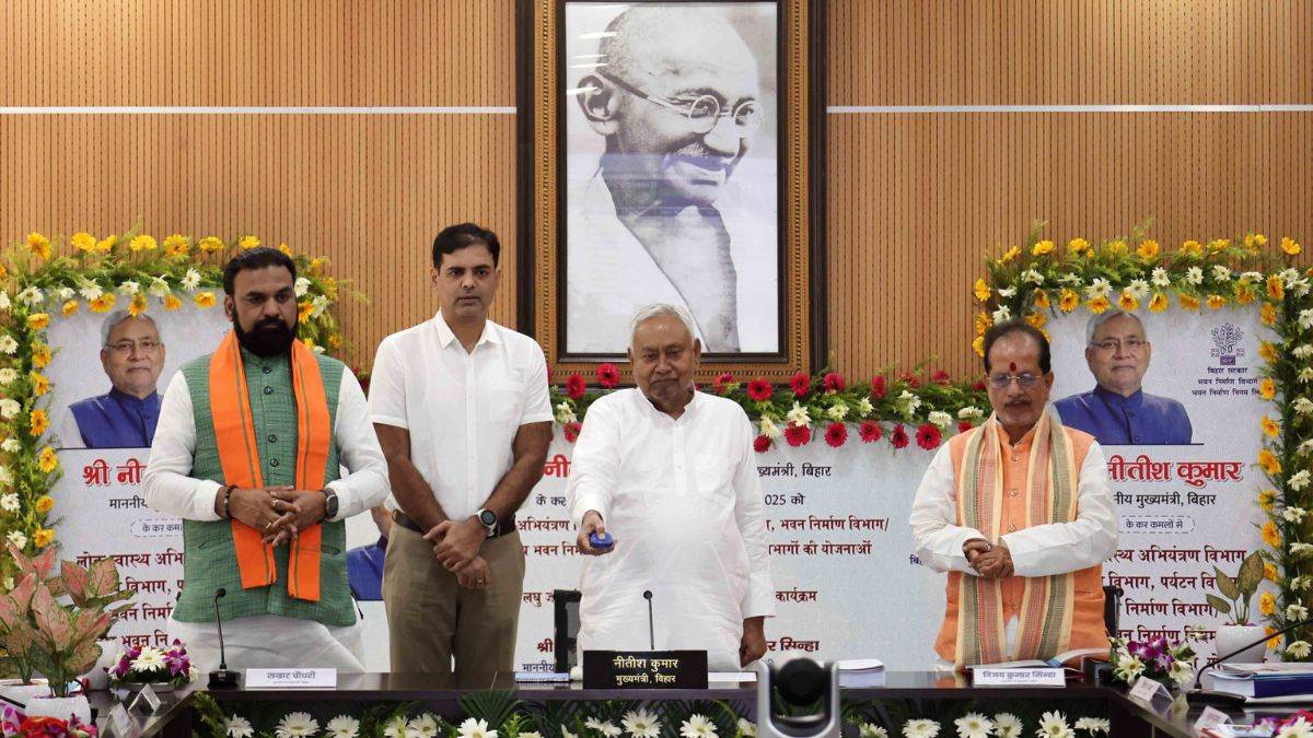 cm nitish kumar inaugurates 11921 crore development projects