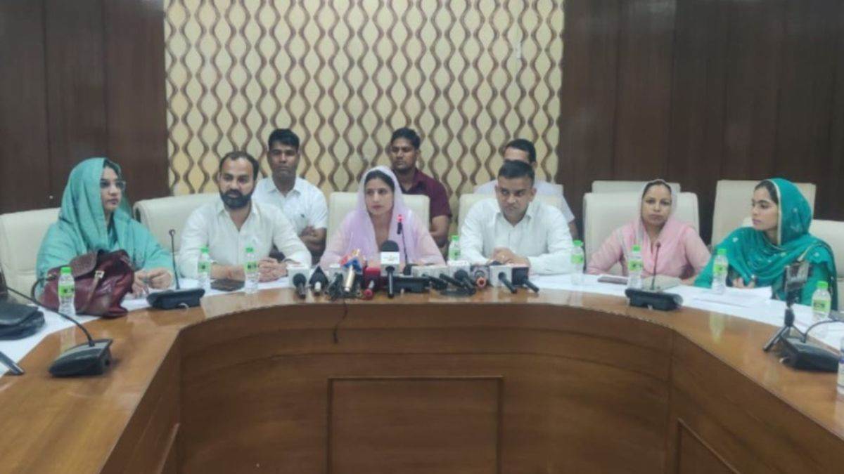 ncr palwal zila parishad ceo accused of forgery and corruption