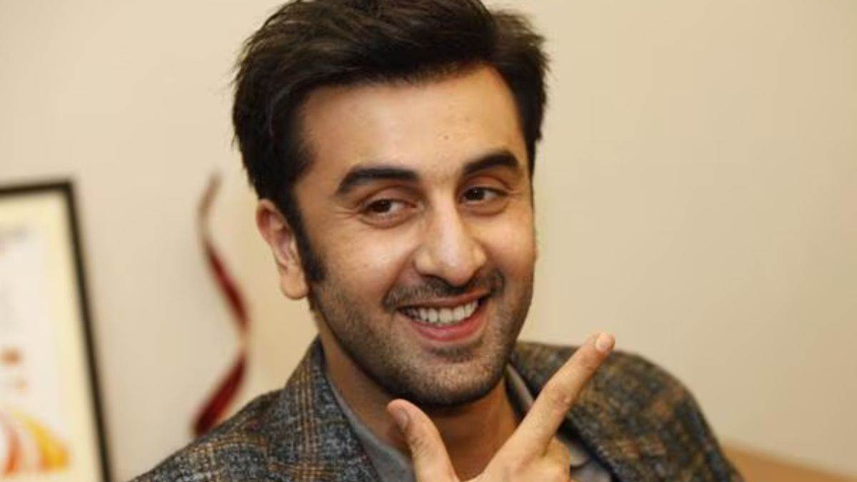 ranbir kapoor to become a director soon which he dreamt about before years alia bhatt like to produce his film