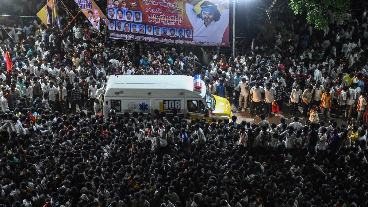 https://www.jagranimages.com/images/newimg/29092025/29_09_2025-vijay_rally__24063958.jpg