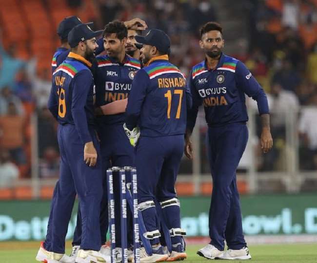 https://www.jagranimages.com/images/newimg/29102021/29_10_2021-bhuvneshwar_kumar_vs_england_2nd_t20_22161279.jpg