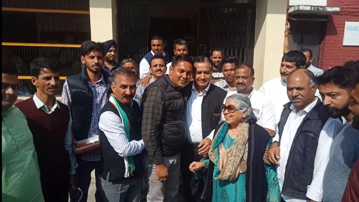 कुलदीप कुमार ने नामांकन पत्र वापस ले लिया है।