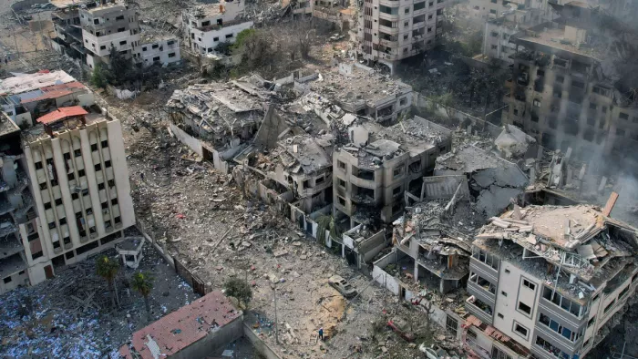 Israel Hamas War: बमों और गोलों के धमाकों से गूंज रहा गाजा