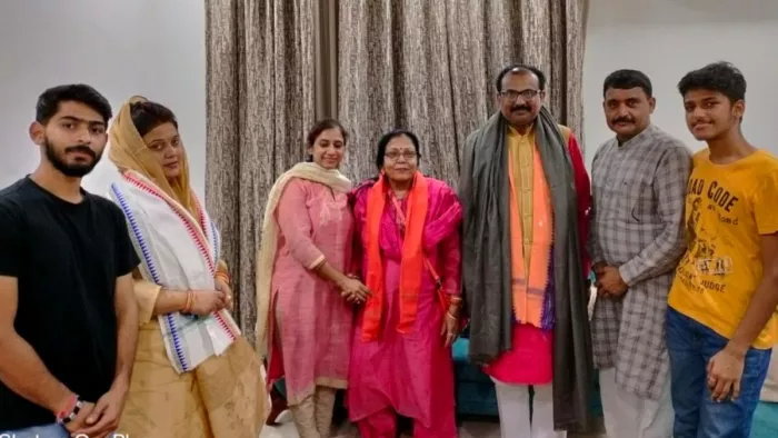 'I.N.D.I.A गठबंधन घोटालेबाजों का...', रघुराज सिंह ने विपक्ष पर साधा निशाना