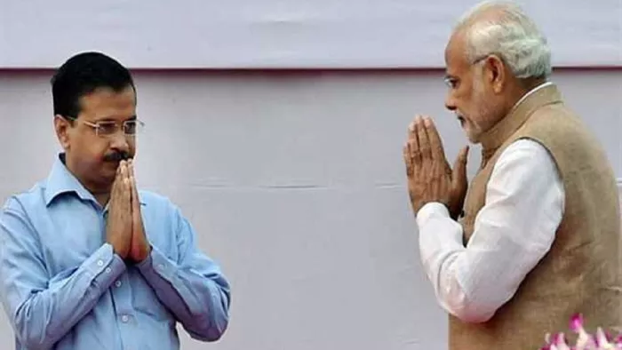दिल्ली के पूर्व मुख्यमंत्री अरविंद केजरीवाल, पीएम मोदी।