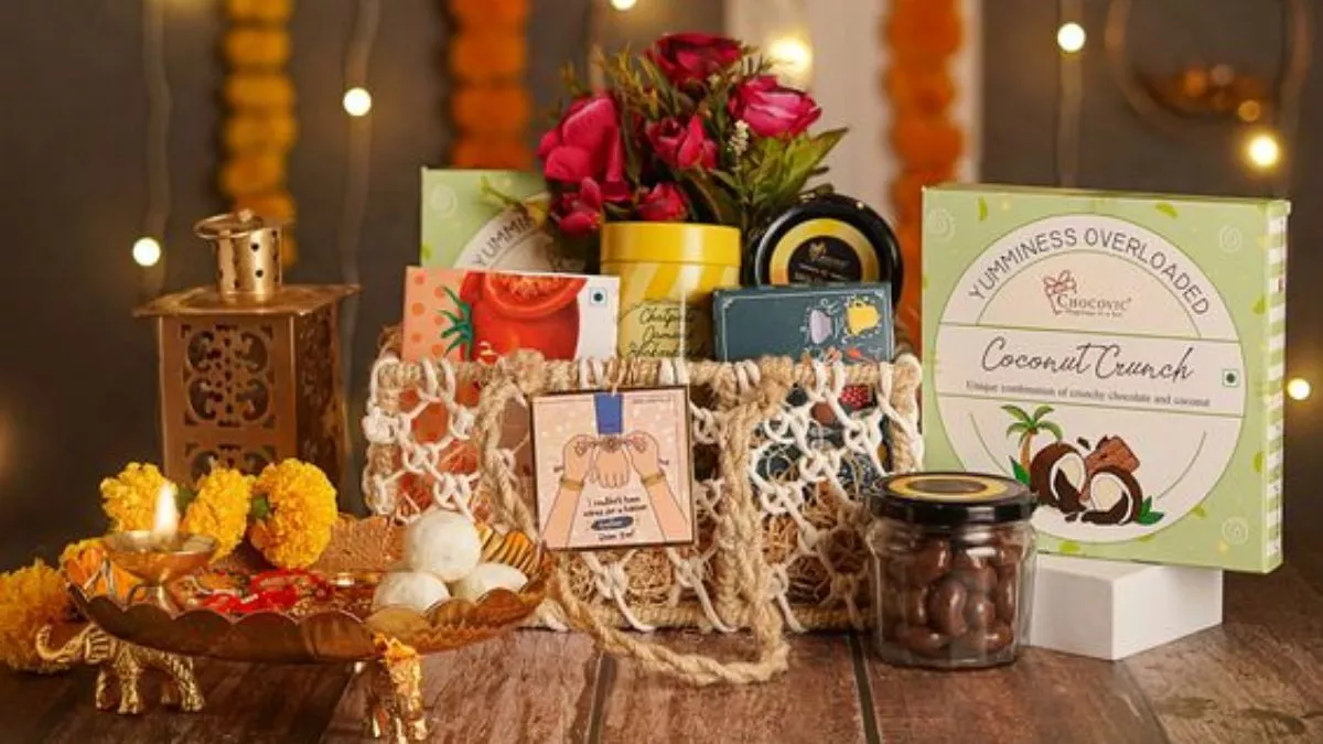 खुश हो जाएंगे आपके एंप्लॉयीज! जब आप देंगे उन्हें ये खास और यूनिक Diwali Gifts, यहां चेकआउट करें लिस्ट