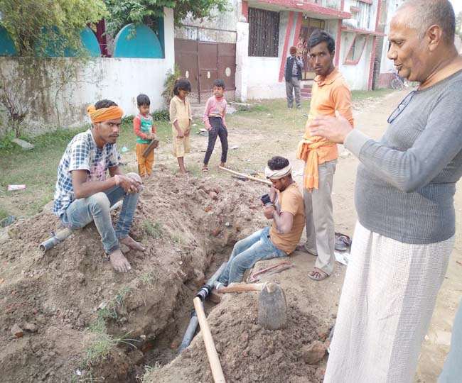 Despite payment in Sheohar work of Nal Jal Yojana in 192 wards is  incomplete - Sheohar News : शिवहर में भुगतान के बावजूद 192 वार्ड में नल जल  योजना का काम अधूरा