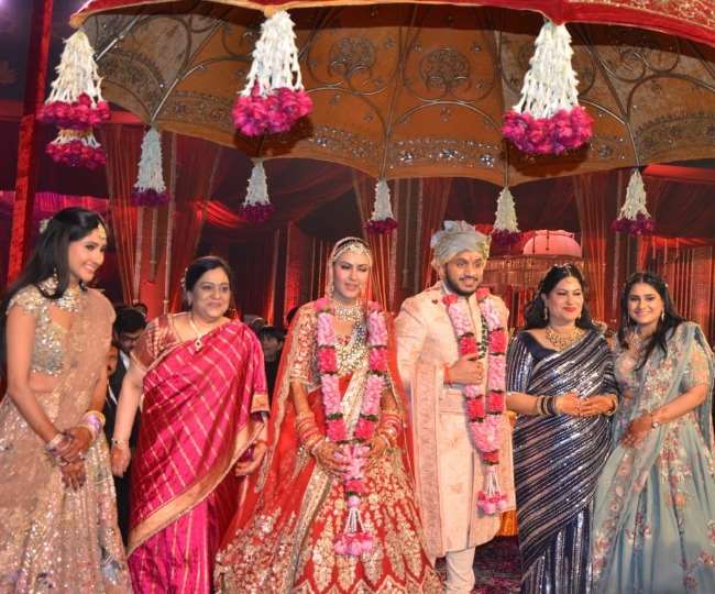 परिणय सूत्र में बंधी व‍िधायक अद‍ित‍ि स‍िंंह की बहन देवांशी, अख‍िलेश के
