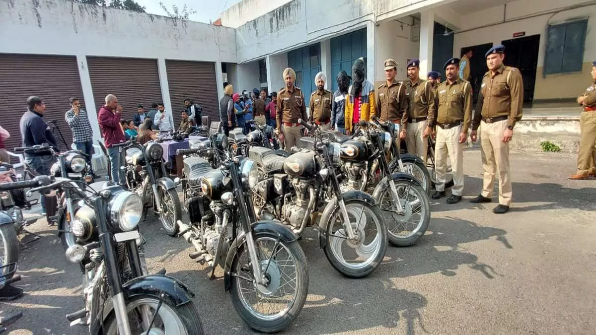 चंडीगढ़ पुलिस ने पकड़े बुलेट बाइक चोर, 2 भाइयों ने यू-ट्यूब से सिखा चोरी का तरीका, 15 बाइक बरामद