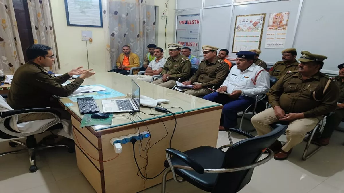 Road Safety: KMP पर पुलिस की 4 अतिरिक्त गाड़ियां तैनात, हादसों को रोकने के लिए बढ़ेगी गश्त