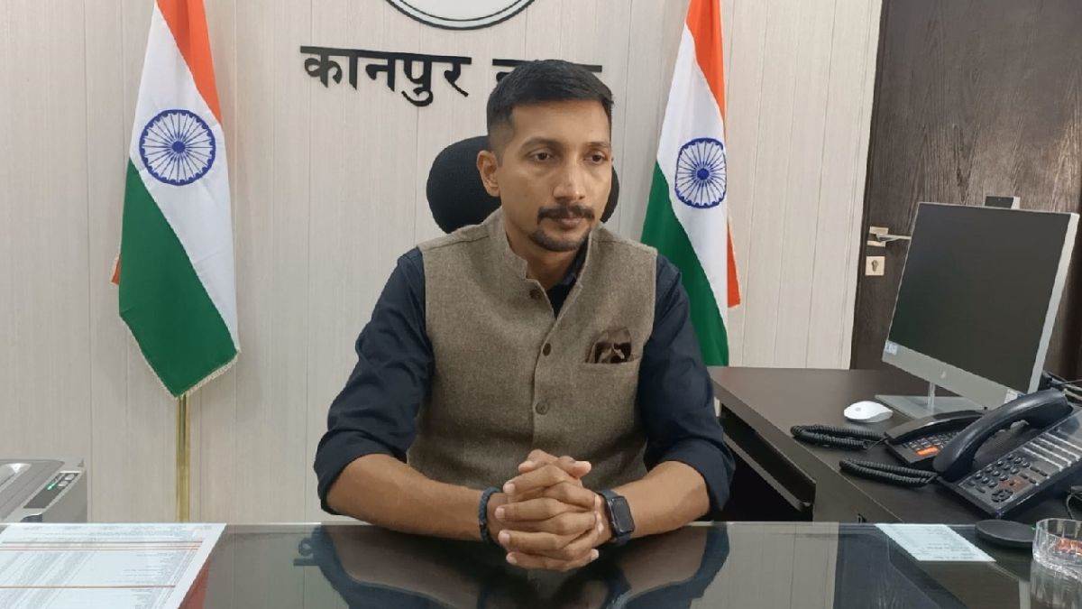 https://www.jagranimages.com/images/newimg/29112022/29_11_2022-kanpur_dm_vishakh_ji_23235009.jpg