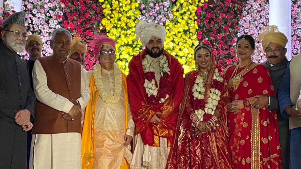 https://www.jagranimages.com/images/newimg/29112022/29_11_2022-marriage_23234913.jpg