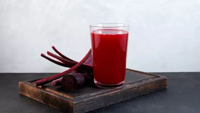 Beetroot Juice Benefits: चुकंदर का जूस पीने के फायदे