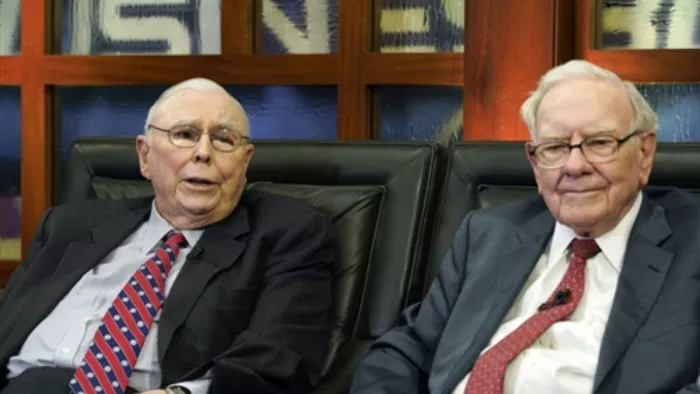 Charlie Munger Dies: बर्कशायर हैथवे के वाइस प्रेसिडेंट चार्ली मंगेर का निधन हो गया।(फोटो सोर्स: एपी)