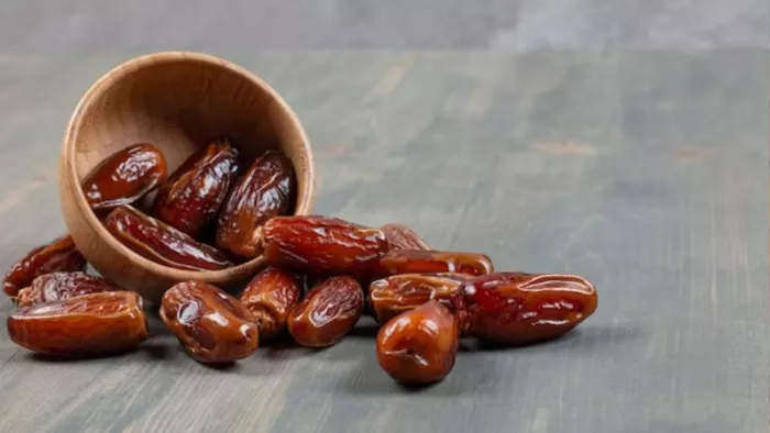 Dates Benefits: सर्दियों में खजूर खाने के फायदे