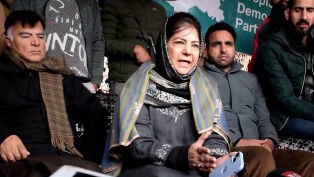 mehbooba mufti statement on suspended student in nit srinagar jammu kashmir