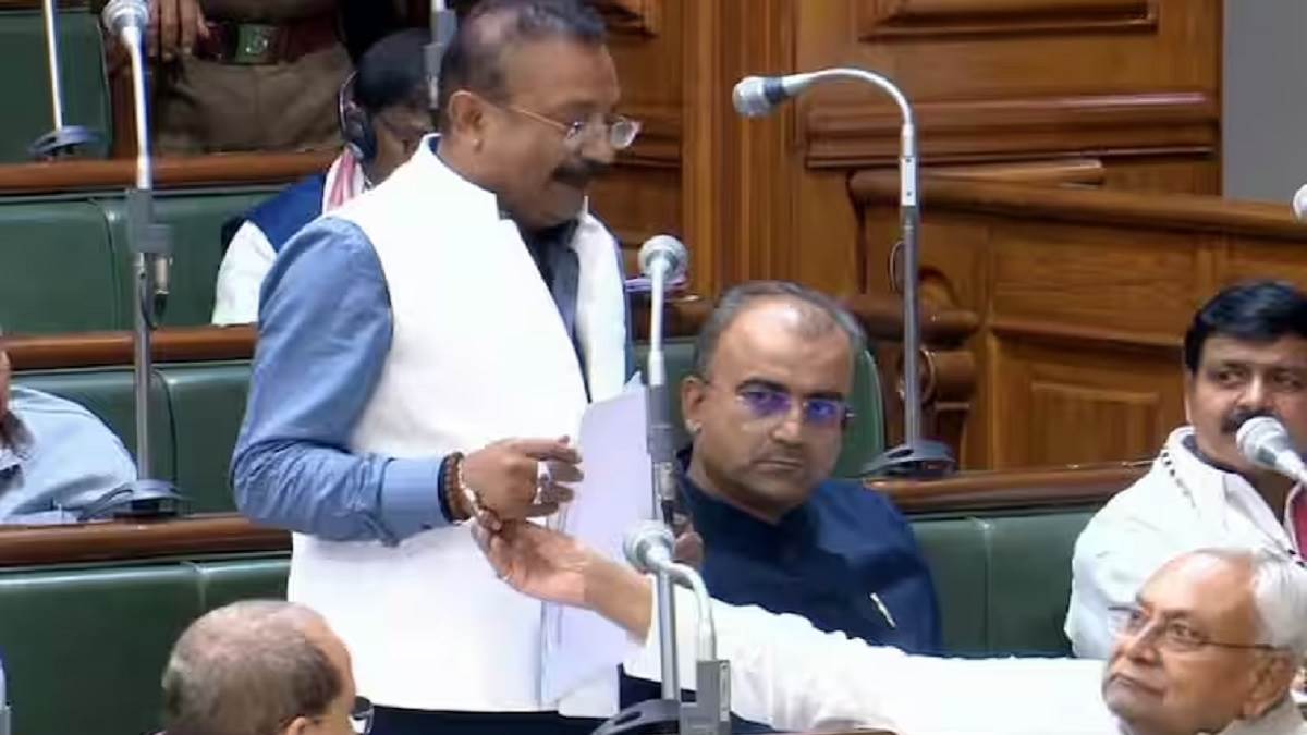https://www.jagranimages.com/images/newimg/29112024/29_11_2024-nitish_kumar_23839435.jpg