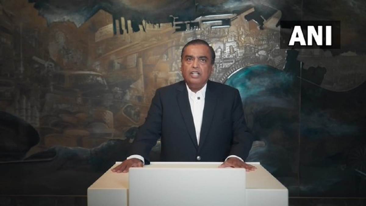 https://www.jagranimages.com/images/newimg/29122022/29_12_2022-ambani_23275925.jpg