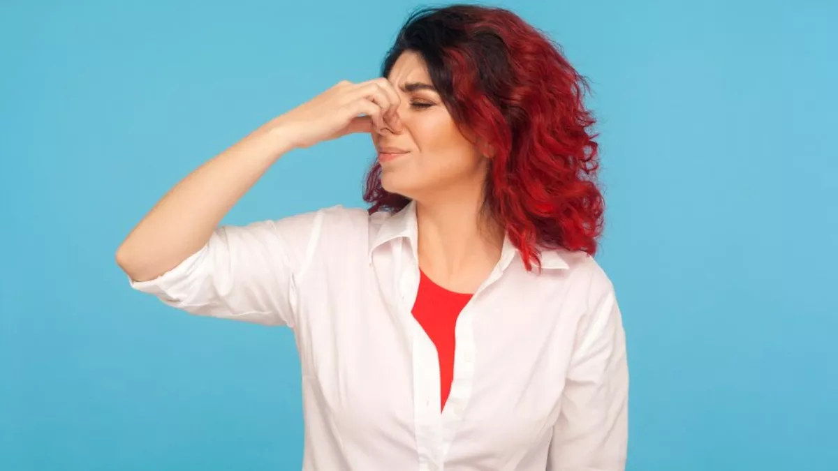 Urine Odor Problem: इन परेशानियों की ओर इशारा करती है यूरिन से आने वाली बदबू  - Urine Odor Problem urine bad smell can signal these serious health  problems