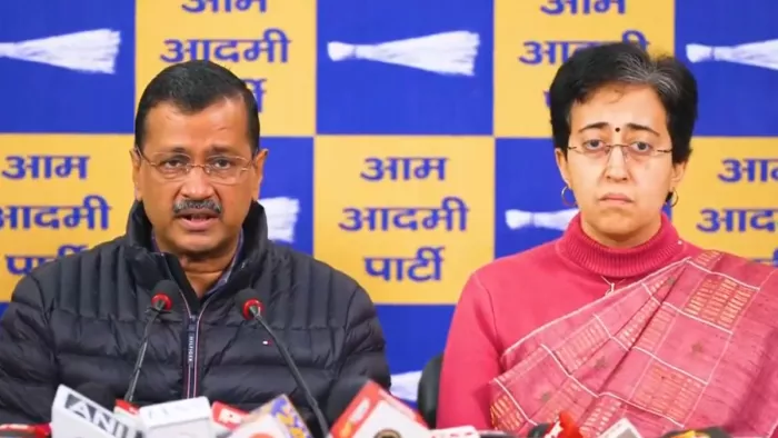 हाल ही में केजरीवाल ने सीएम आतिशी को फर्जी केस में गिरफ्तार करने का दावा किया था।