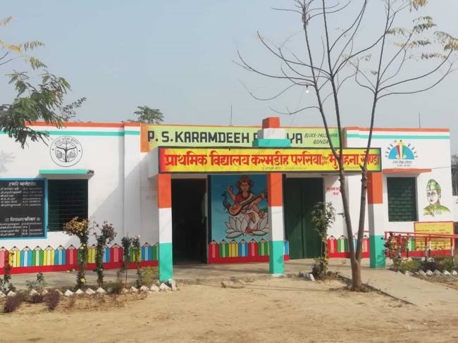 गांव में बदलने लगा सियासी मौसम, हर कोई दिखा रहा अपना दम