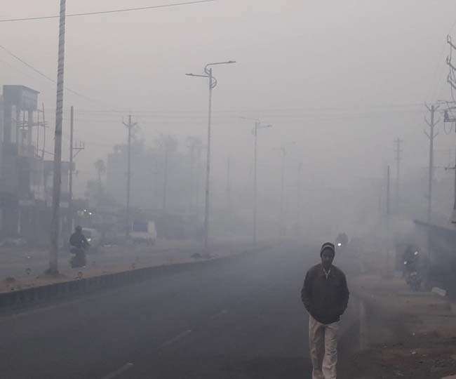 Dhanbad Weather Forecast सुबह देर तक छाया रहा कोहरा, शाम भी होगी बेहद