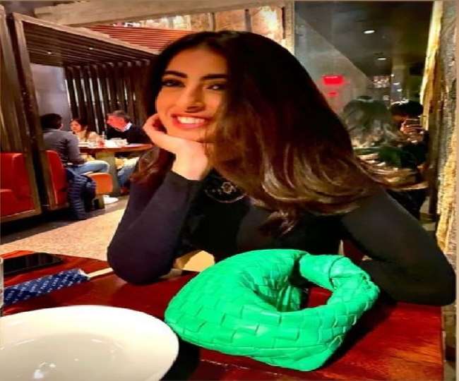 नव्या नवेली नंदा ने महिलाओं के सशक्तिकरण के लिए एक नया प्रयास शुरू किया हैl
