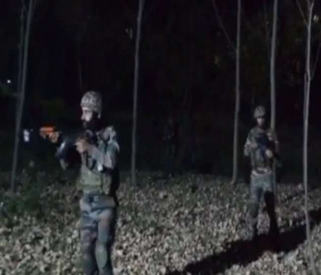 https://www.jagranimages.com/images/newimg/30012022/30_01_2022-encounter-kashmir_22423678.jpg