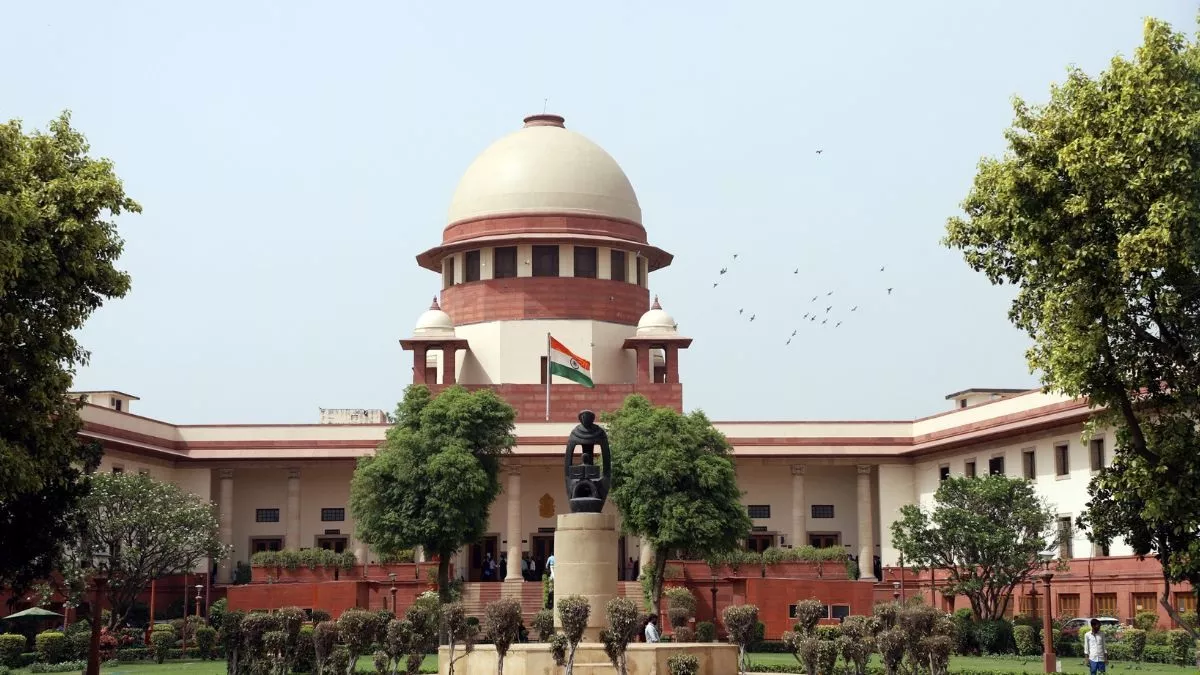 अटॉर्नी जनरल आर वेंकटरमानी ने कहा कि ये राज्य कानून हैं जिन्हें शीर्ष अदालत में चुनौती दी गई है।