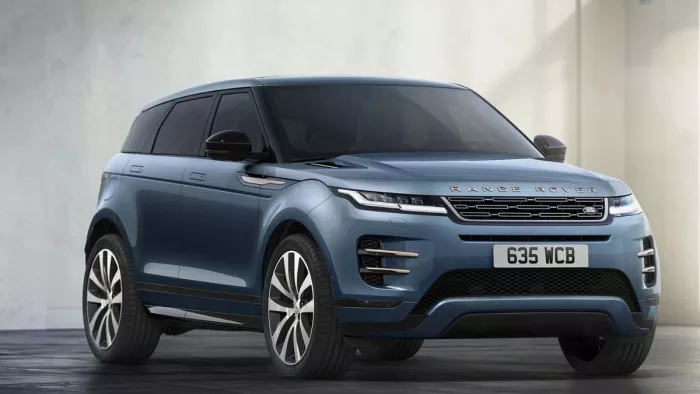2024 Range Rover Evoque भारतीय बाजार में 67.90 लाख रुपये की कीमत पर लॉन्च हुई है।